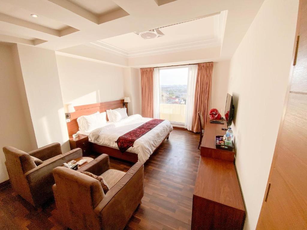 Esquire Hotels & Apartments Rawalpindi Exterior foto